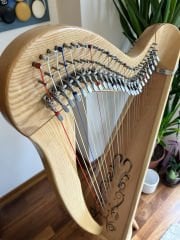 Mikel Harp Saffron 27
